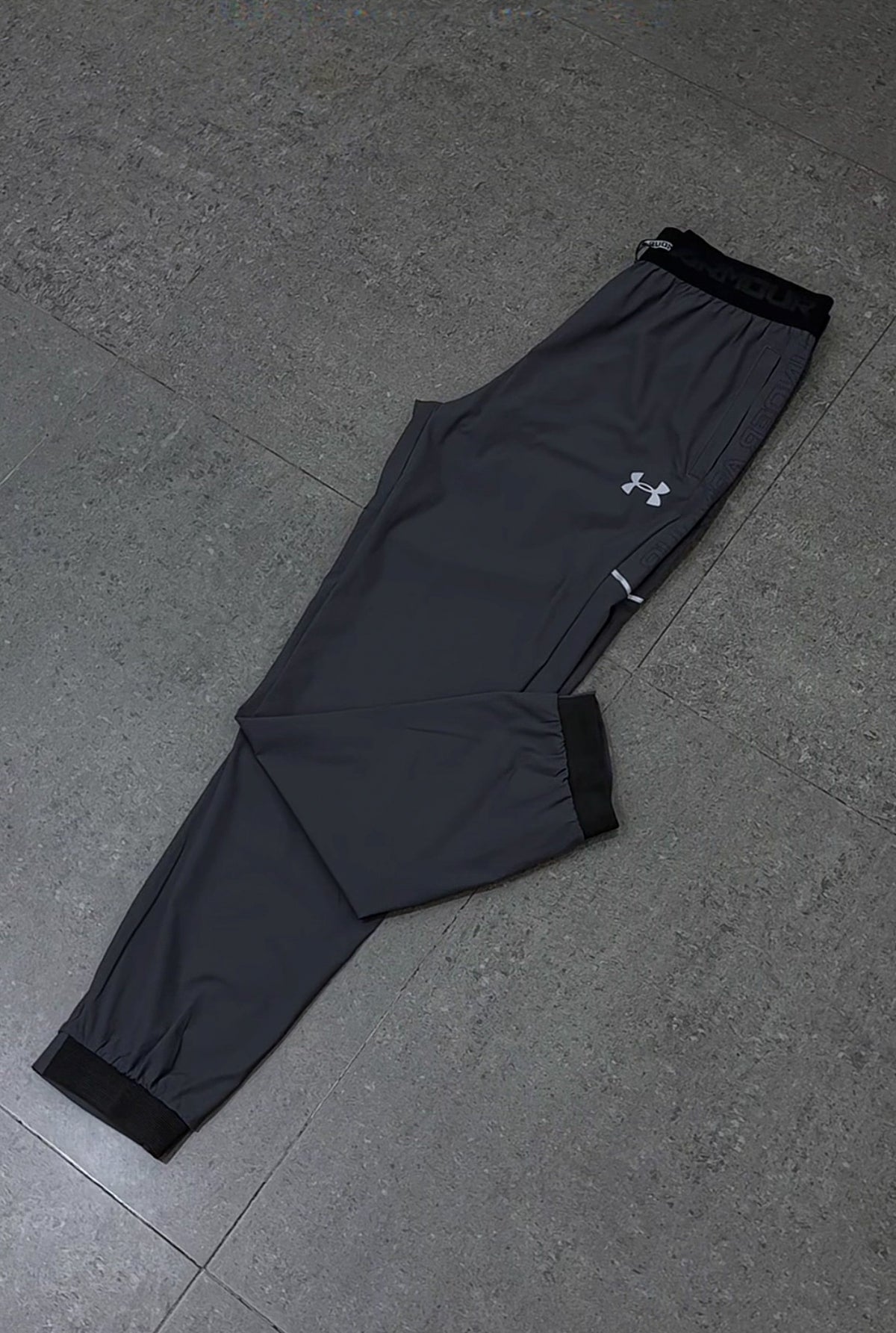 Pantalon Under AR 1 ere qualite 2027